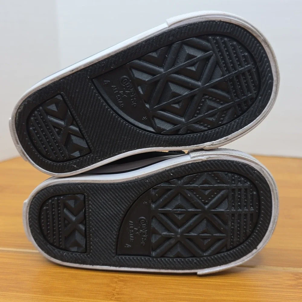 Converse All Star Low Top Toddler Shoes Black Gray Red Check Lining Size 4
